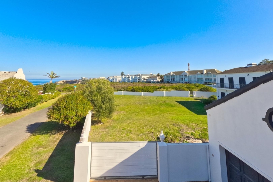 3 Bedroom Property for Sale in Eastcliff Western Cape